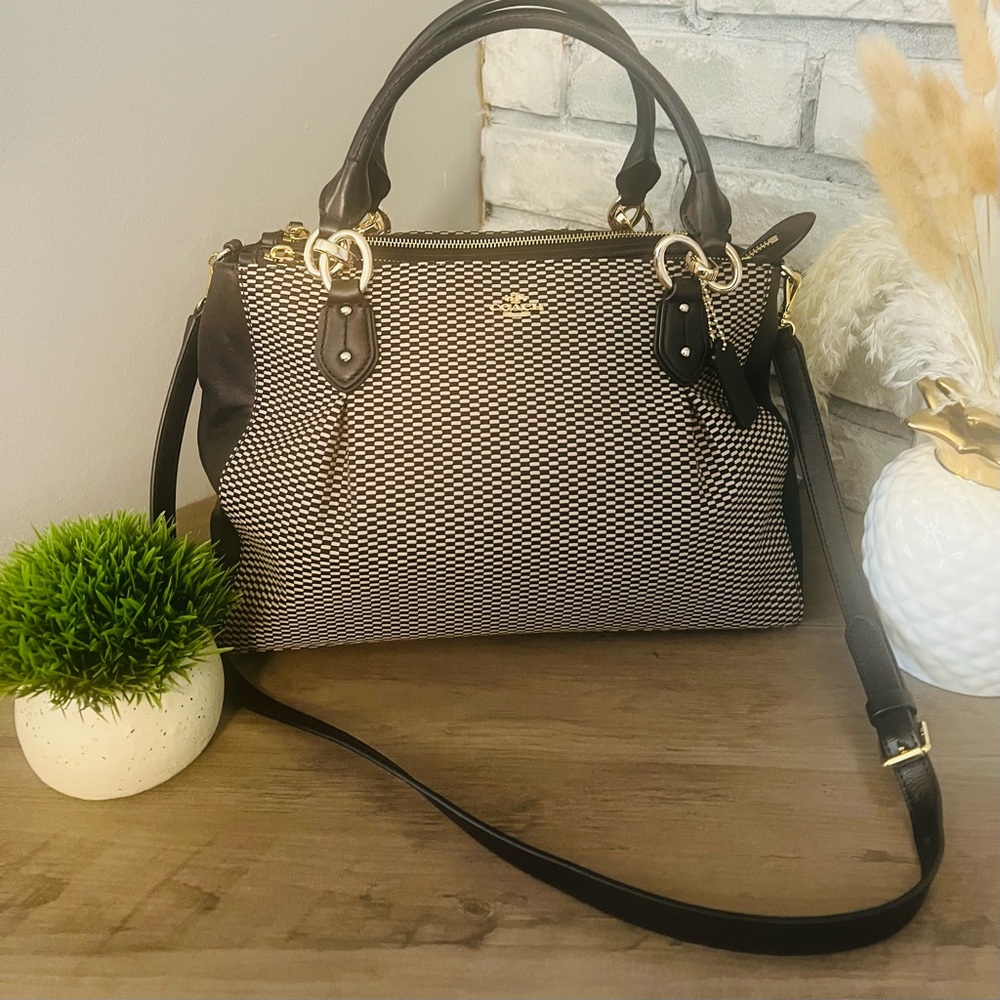 NWOT COACH COLETTE CARRYALL